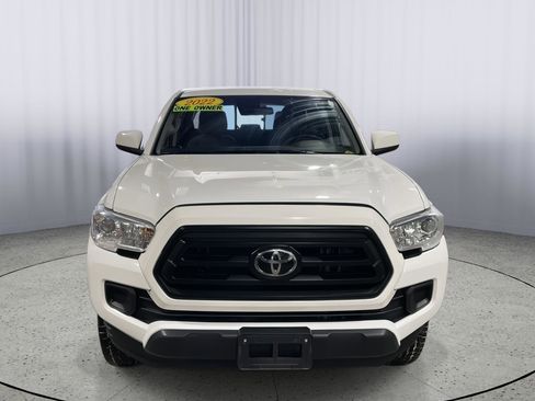 Used 2022 Toyota Tacoma SR image 2