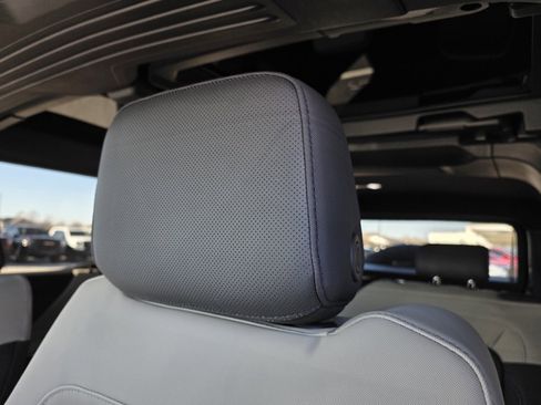 New 2026 GMC Hummer EV SUV image 22