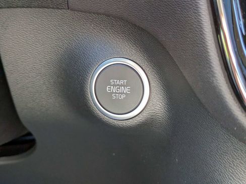 Used 2026 Volvo XC40 B5 Core AWD/4WD image 31