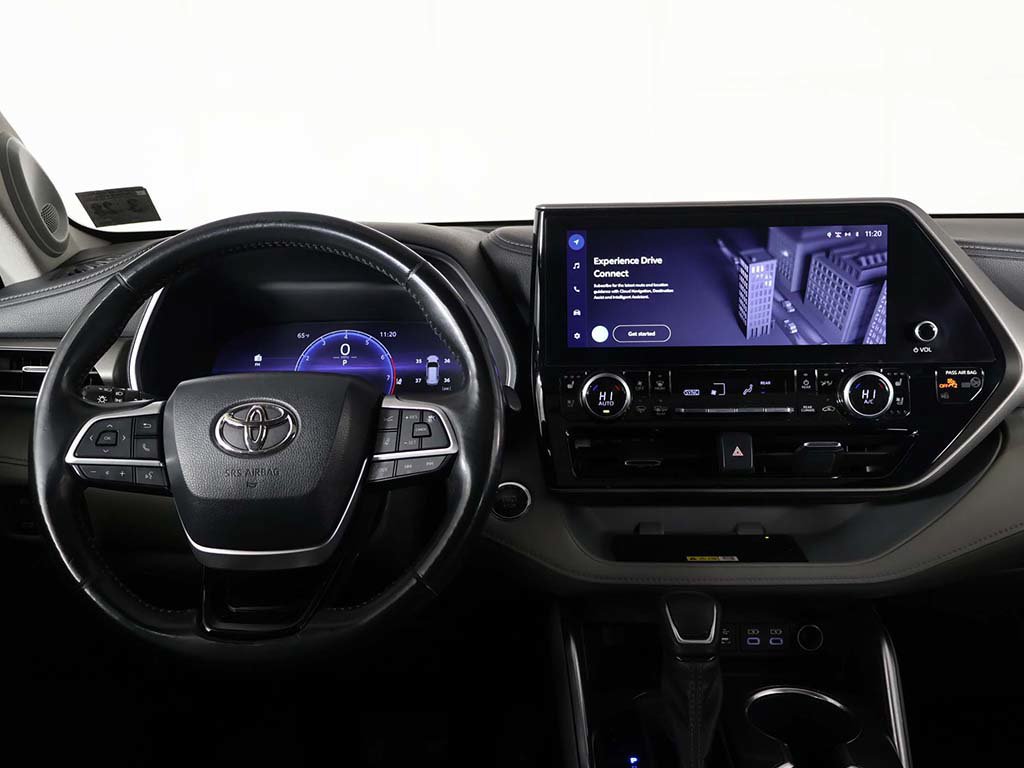 Used 2023 Toyota Highlander Limited AWD/4WD image 36
