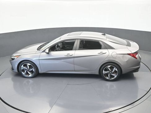 Used 2022 Hyundai Elantra Limited FWD image 48