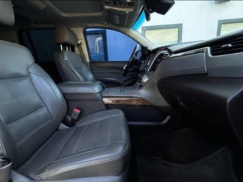 Used 2015 GMC Yukon Denali w/ Open Road Package AWD/4WD image 18