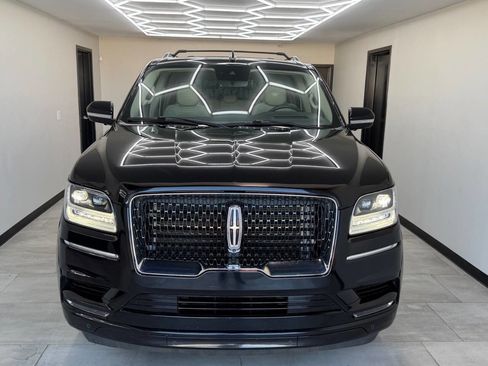 Used 2021 Lincoln Navigator Reserve image 11