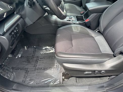 Used 2021 Subaru Forester Premium AWD/4WD image 31