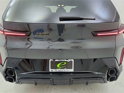 Used 2023 BMW XM image 12