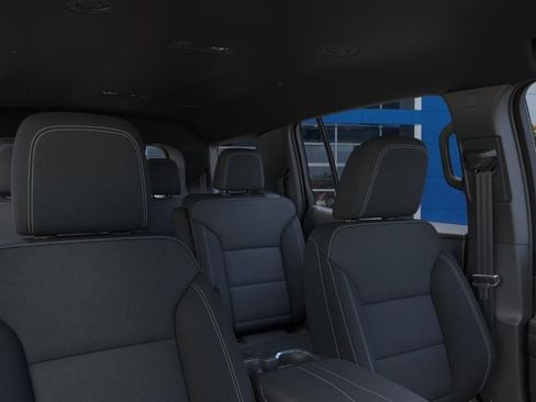 New 2026 Chevrolet Traverse LT w/ Driver Confidence Package FWD image 25