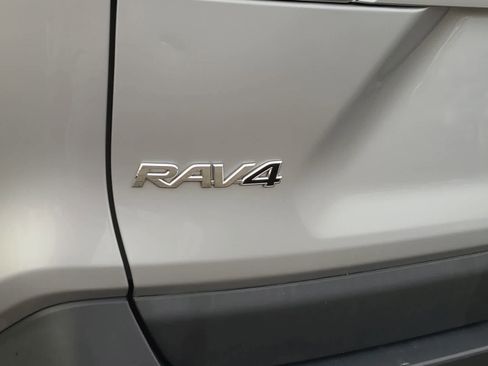 Used 2024 Toyota RAV4 XLE image 15