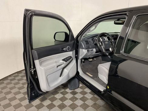 Used 2012 Toyota Tacoma 4x4 Double Cab w/ TRD Sport Upgrade Pkg image 16