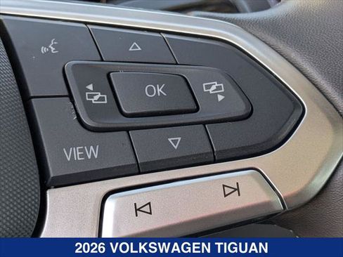Certified 2026 Volkswagen Tiguan SE w/ Panoramic Sunroof Package AWD/4WD image 14