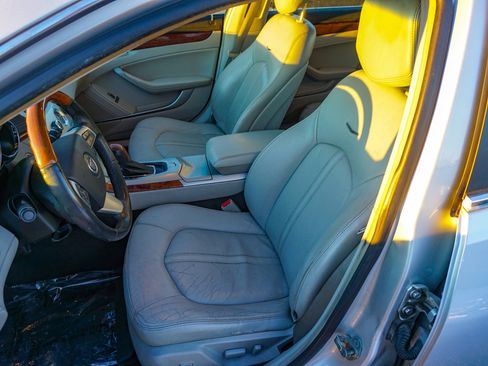 Used 2010 Cadillac CTS Luxury image 18