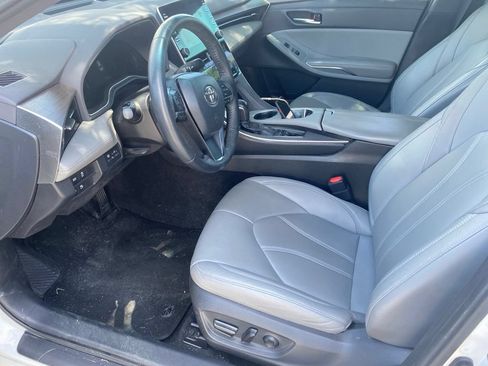 Used 2021 Toyota Avalon XLE FWD image 6
