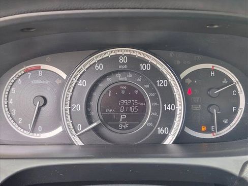 Used 2016 Honda Accord EX image 11
