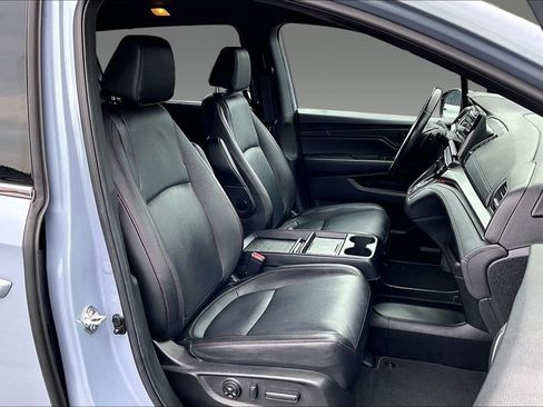 Used 2025 Honda Odyssey Sport-L image 4