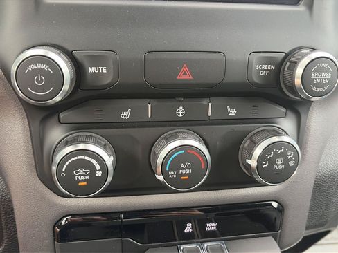 Used 2023 RAM 1500 Big Horn AWD/4WD image 25