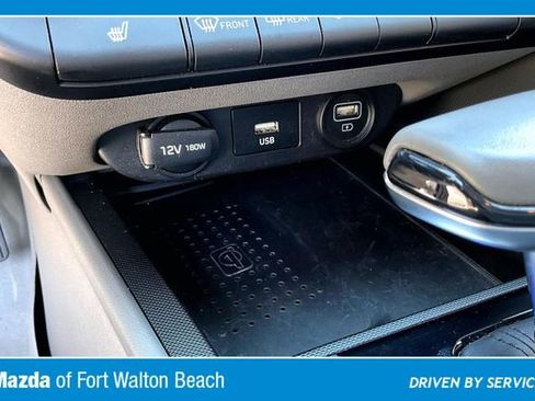 Used 2021 Hyundai Elantra SEL w/ Convenience Package image 24