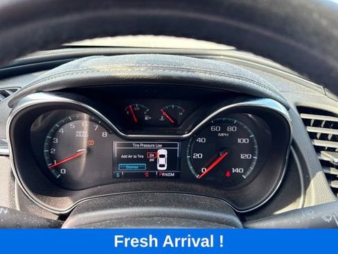 Used 2018 Chevrolet Impala LT w/ LT Entertainment Package FWD image 5