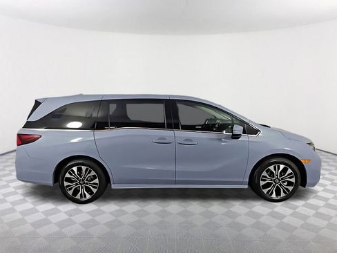 New 2026 Honda Odyssey Elite image 2