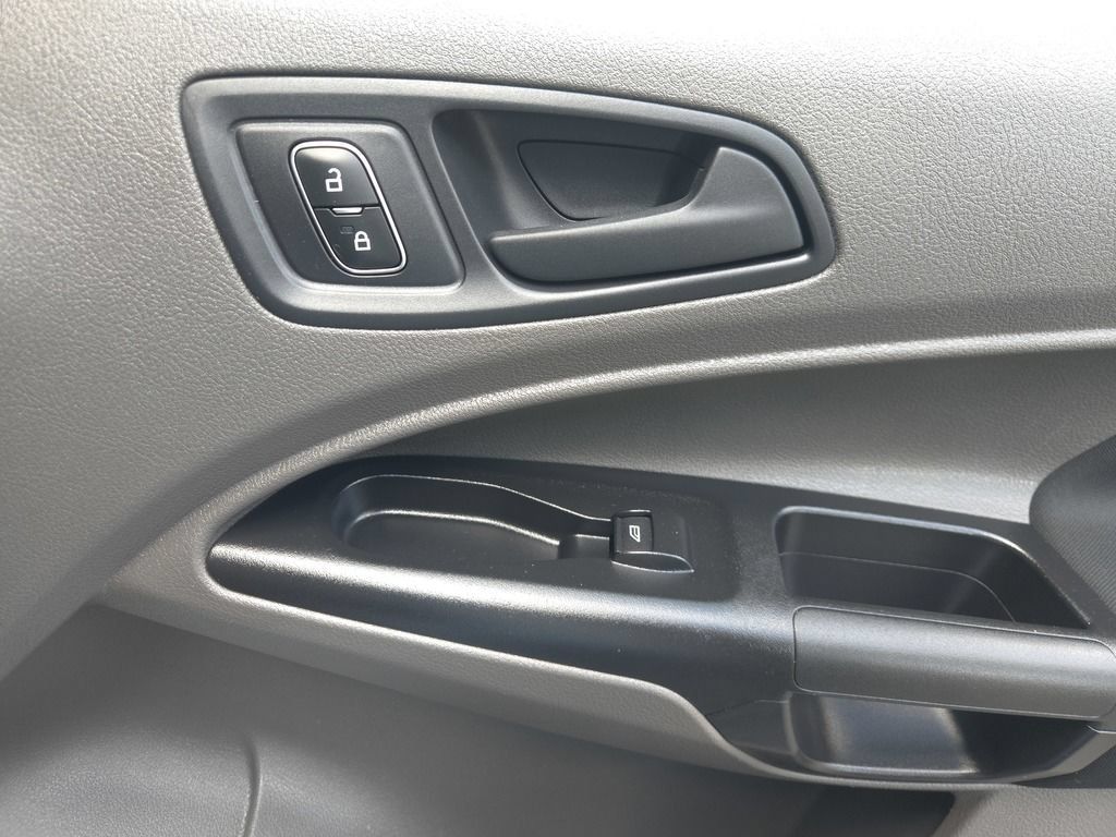Used 2020 Ford Transit Connect XL FWD image 17