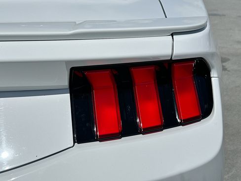 Used 2024 Ford Mustang GT Premium RWD image 31