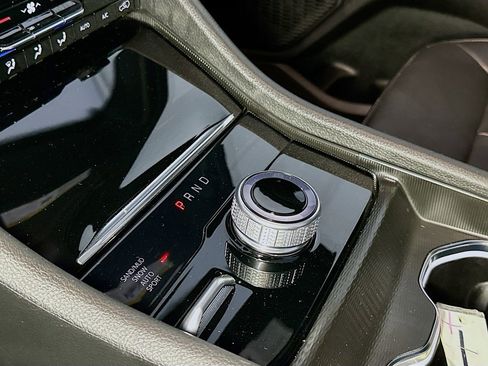 Used 2024 Jeep Grand Cherokee Limited w/ Trailer Tow Package image 15