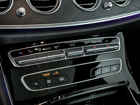 Used 2023 Mercedes-Benz E 53 AMG 4MATIC Sedan image 38