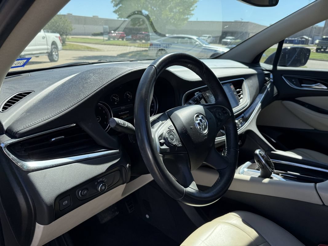 Used 2019 Buick Enclave Essence FWD image 6
