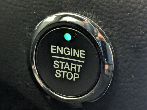 Certified 2022 Ford Edge ST-Line w/ Cargo Accessory Package image 30