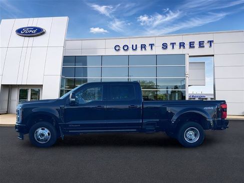 Certified 2025 Ford F350 Platinum AWD/4WD image 2