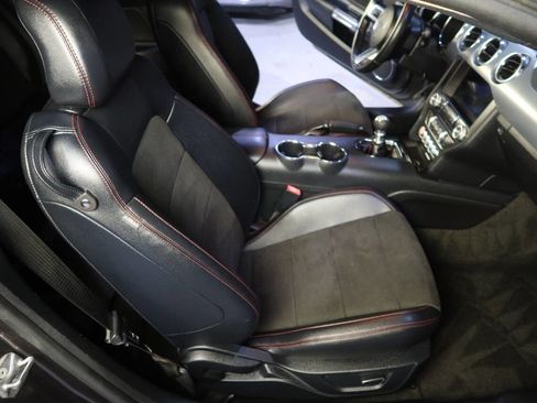 Used 2016 Ford Mustang GT Premium image 14