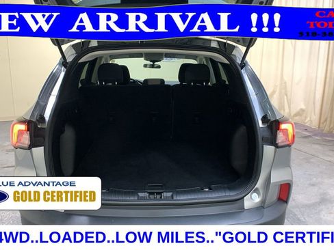 Used 2021 Ford Escape SE image 18