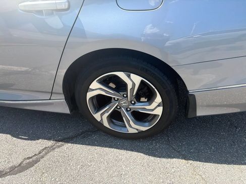 Used 2019 Honda Accord EX image 5