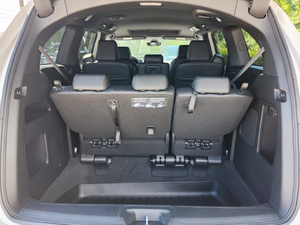 New 2026 Honda Odyssey Sport-L image 12