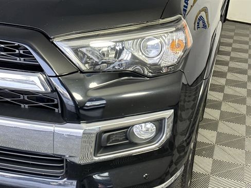 Used 2015 Toyota 4Runner Limited image 9