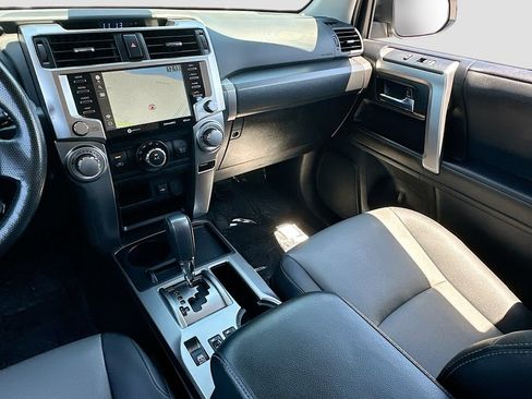Used 2023 Toyota 4Runner SR5 Premium w/ Moonroof Package RWD image 24