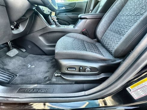 Used 2024 Chevrolet Equinox LT FWD image 12
