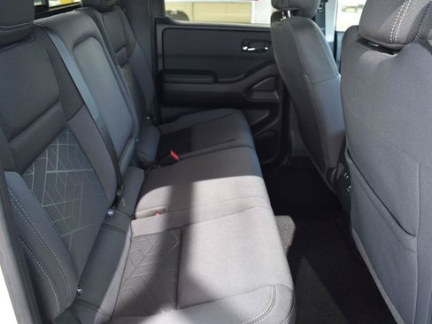 Certified 2025 Nissan Frontier SV w/ SV Convenience Package RWD image 55