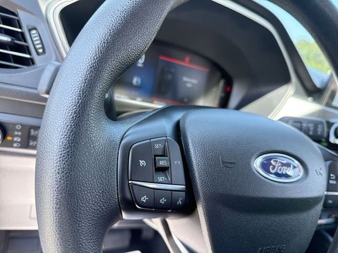 Used 2025 Ford Escape Active AWD/4WD image 17
