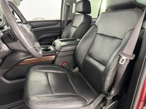 Used 2016 GMC Yukon SLT w/ Open Road Package AWD/4WD image 34