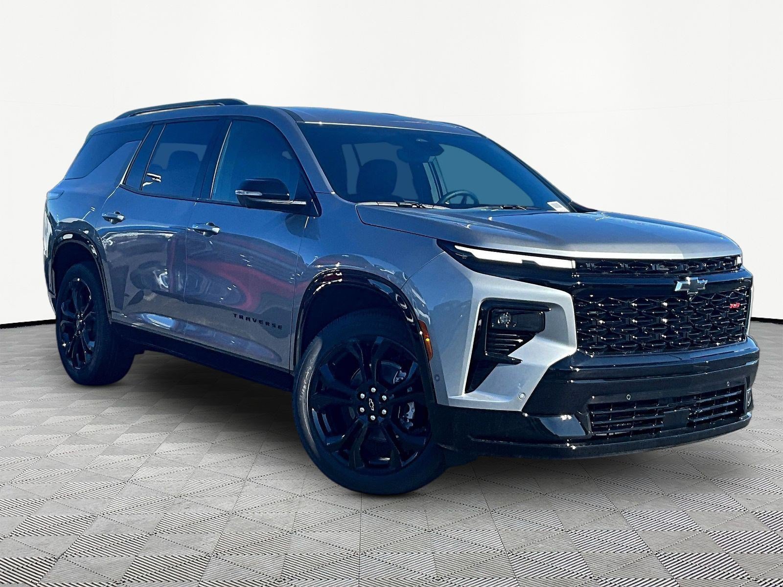 New 2027 Chevrolet Traverse RS w/ LPO, Floor Liner Package FWD image 3
