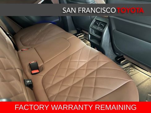 Used 2024 BMW X5 xDrive50e w/ M Sport Package AWD/4WD image 16
