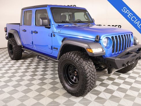 Used 2021 Jeep Gladiator Sport AWD/4WD image 1