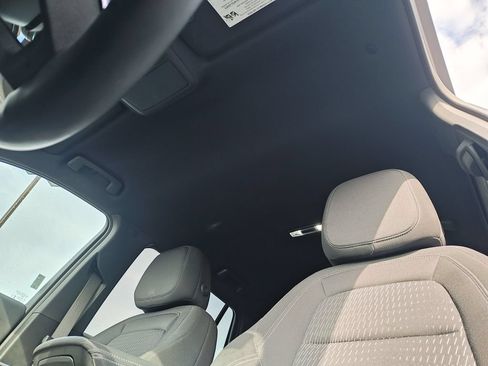 Used 2025 Chevrolet Equinox LT w/ Safety and Technology Package FWD image 24