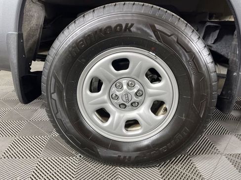 Used 2024 Nissan Frontier S w/ Technology Package image 16