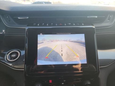 Used 2022 Jeep Grand Cherokee L Laredo AWD/4WD image 19