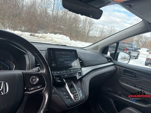 Used 2018 Honda Odyssey Touring image 21