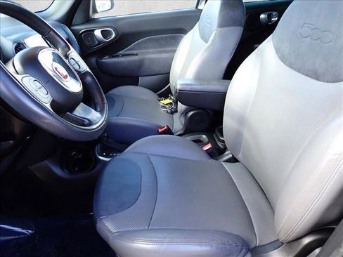 Used 2017 FIAT 500L Trekking w/ Popular Equipment Package image 12