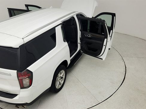 Used 2022 Chevrolet Suburban Premier image 44
