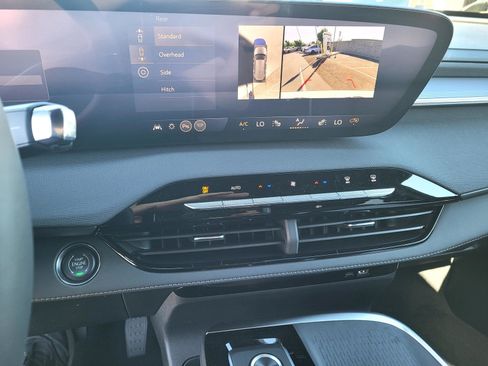 New 2026 Buick Enclave Sport Touring w/ Power Package AWD/4WD image 9