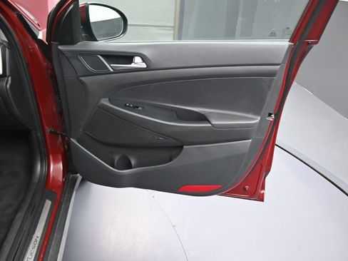 Used 2020 Hyundai Tucson Limited w/ Cargo Package FWD image 28