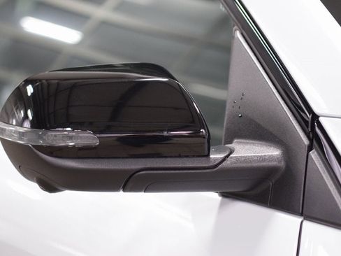 New 2026 Chevrolet Traverse LT w/ Midnight/Sport Edition image 17